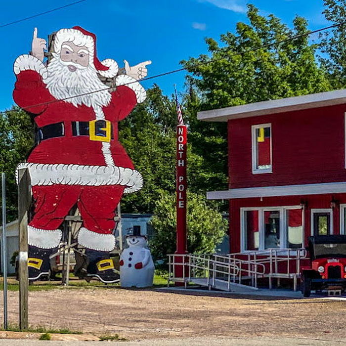 Santas Motel - Santas Workshop Photo